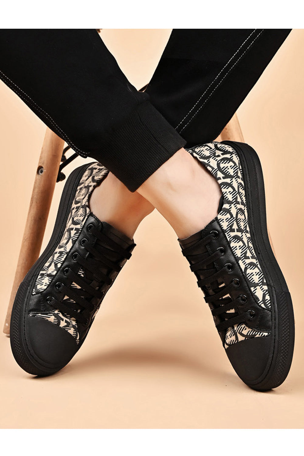 Men Comfortable Inner Collar Flat Rubber Soled Elegent Lattice Pattern Lace Up Casual Sneaker Shoes - MSA105594