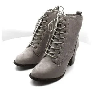 Womens Trendy Baylor Lace Up Stacked Heel Booties