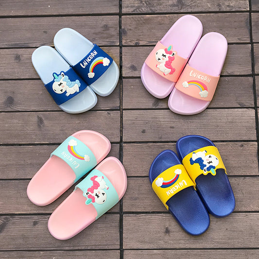 child slippers summer cartoon cute indoor and outdoor wear plastic shoelace slippers.