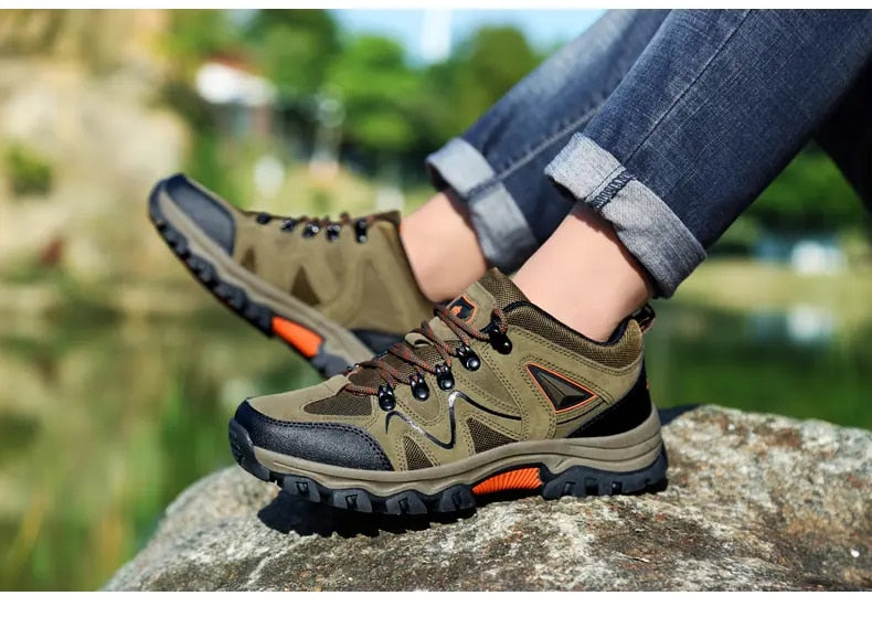 Women Hiking Shoes Warm Plush Unisex Sports Shoes Outdoor Non-slip Couple Walking Shoes - WHS50174